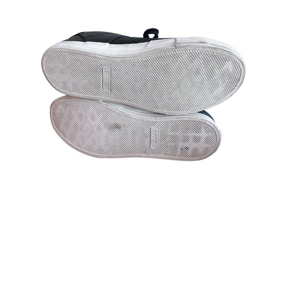 GUESS Women's Black Loven Lace Up Shoes Quilt Top Casual Walking Sneakers 11M - Picture 9 of 9